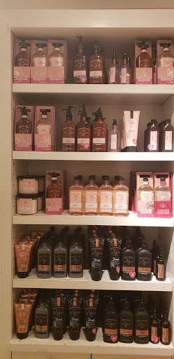 Beauty Supply Store «Bath & Body Works», reviews and photos, 9349 W Atlantic Blvd, Coral Springs, FL 33071, USA