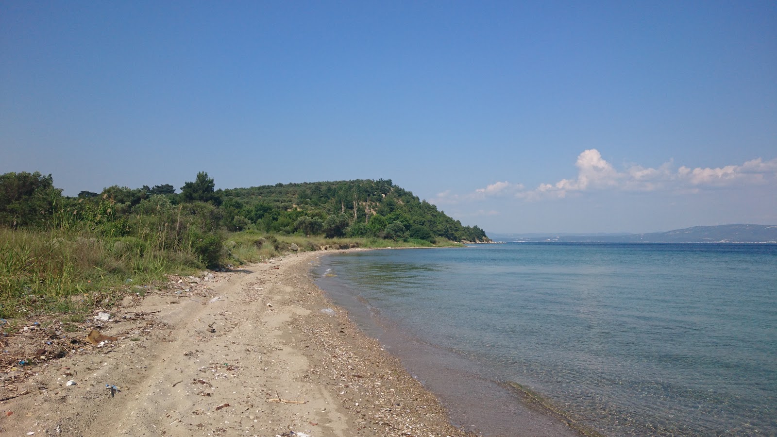 Fotografie cu Alcitepe beach II cu o suprafață de apa pură turcoaz