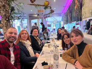 Photo n°47 de Tata Burger à Paris ()