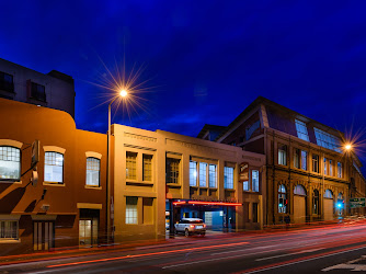 The Old Woolstore Apartment Hotel