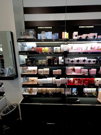 Cosmetics Store «SEPHORA», reviews and photos, 912 Brandon Town Center Dr, Brandon, FL 33511, USA