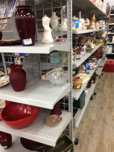 Thrift Store «Goodwill», reviews and photos