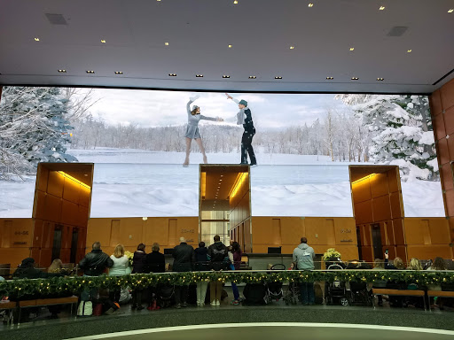 Shopping Mall «The Market and Shops at Comcast Center», reviews and photos, 1701 John F Kennedy Blvd #300, Philadelphia, PA 19103, USA