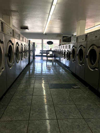 Super coin laundry