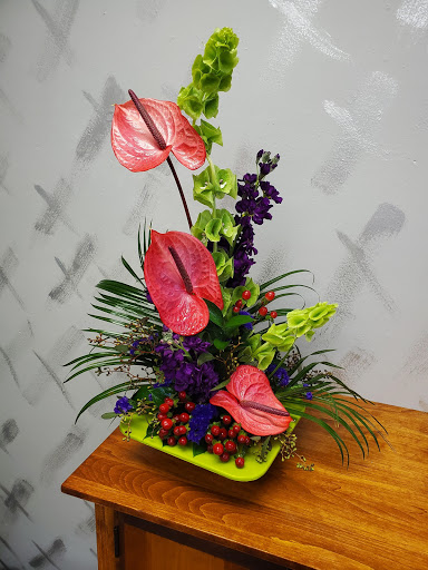 Florist «Up-Towne Flowers & Gift Shoppe», reviews and photos, 2145 W Dublin Granville Rd, Worthington, OH 43085, USA