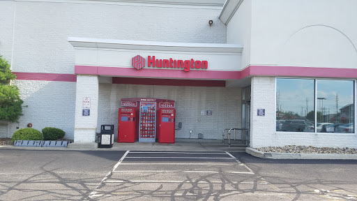 Supermarket «Giant Eagle Supermarket», reviews and photos, 6259 Mayfield Rd, Mayfield Heights, OH 44124, USA