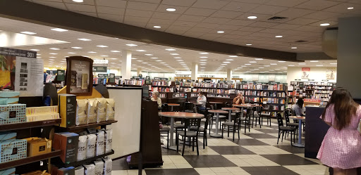 Book Store «Barnes & Noble», reviews and photos, 4414 SW College Rd, Ocala, FL 34474, USA