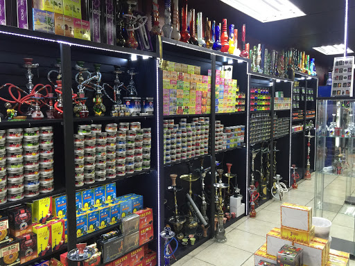 Vaporizer Store «Happy Rock Smoke Shop», reviews and photos, 334 NE 72nd St, Kansas City, MO 64118, USA