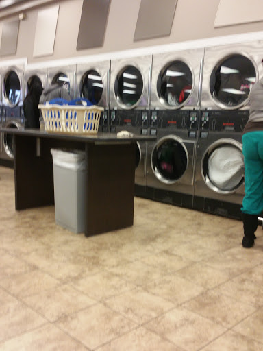 Laundry «Laundry & Tan Connection», reviews and photos, 7329 W 10th St, Indianapolis, IN 46214, USA