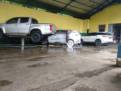Motor Raya Car Wash