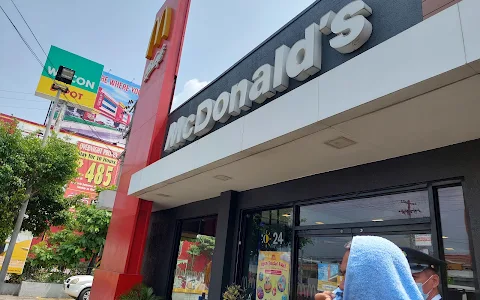 McDonald's DAU image