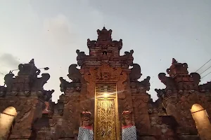 Puri Agung Padangsambian Pemecutan image