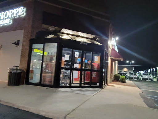 Wine Store «Red Wagon Wine Shoppe», reviews and photos, 2940 S Rochester Rd, Rochester Hills, MI 48307, USA