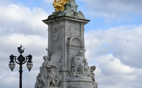 Victoria Memorial image