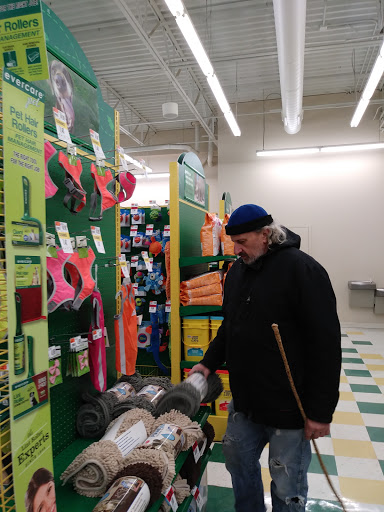 Pet Supply Store «Pet Supplies Plus», reviews and photos, 26230 Hoover Rd, Warren, MI 48089, USA