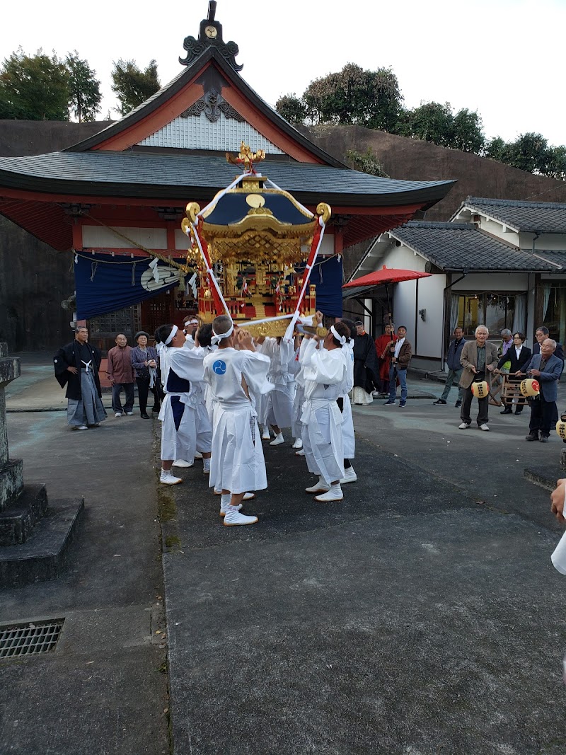 雲上旅館