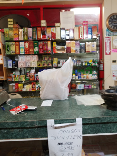 Indian Grocery Store «Indian Restaurant Universal Market», reviews and photos, 905 W Dove Ave, McAllen, TX 78504, USA