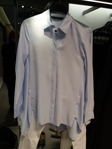 Stores to buy women's shirts Stockholm
