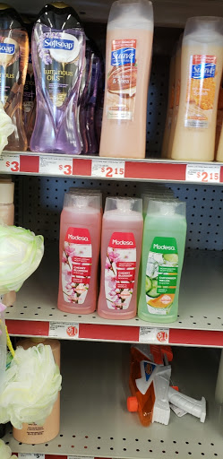 Dollar Store «FAMILY DOLLAR», reviews and photos, 930 S Duke St, Lancaster, PA 17602, USA