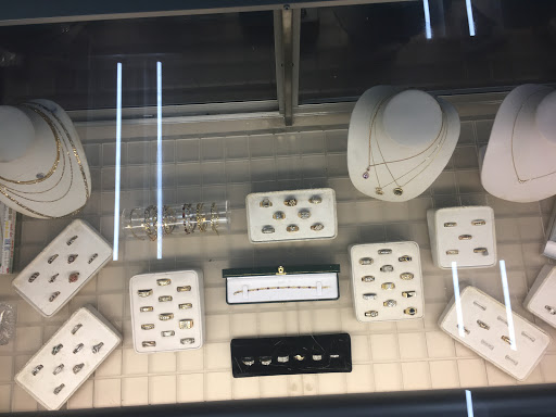 Pawn Shop «Chesapeake Pawnbrokers», reviews and photos, 2010 Pulaski Hwy, Edgewood, MD 21040, USA