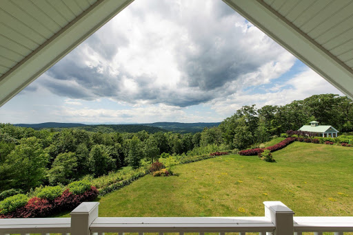 Real Estate Agency «Elyse Harney Real Estate - Salisbury», reviews and photos, 11 E Main St, Salisbury, CT 06068, USA