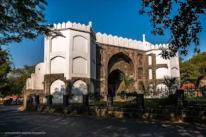Rangeen Gate (Rangeen Darwaza) image
