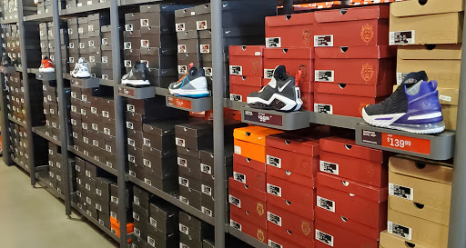 Sporting Goods Store «Nike Factory Store», reviews and photos, 1111 N Roosevelt Dr #400, Seaside, OR 97138, USA