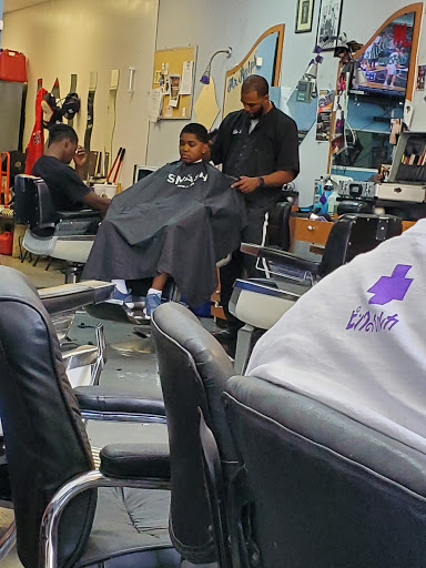 Barber Shop «Nu Status BarberShop», reviews and photos, 703 S 5th Ave, Maywood, IL 60153, USA