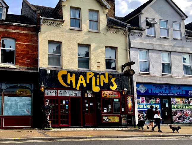 chaplins-bar.co.uk