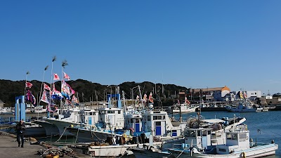 丸万釣船赤羽根事務所