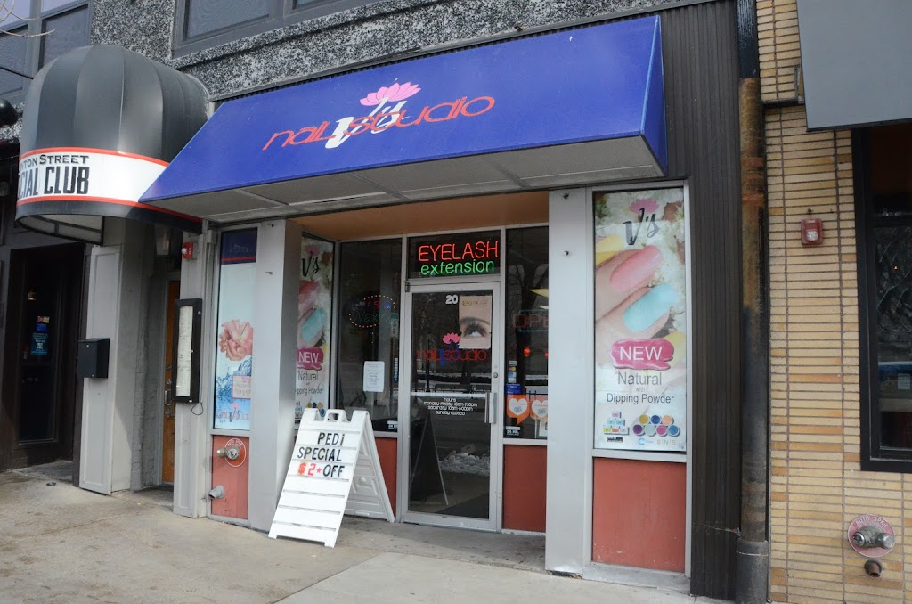 V's Nail Studio 52240