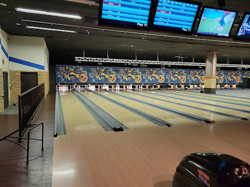 Bowling Alley «Chaparral 300 - We may close 1 hour early Sun-Thurs depending on volume, please call for details.», reviews and photos, 4191 Chino Hills Pkwy, Chino Hills, CA 91709, USA