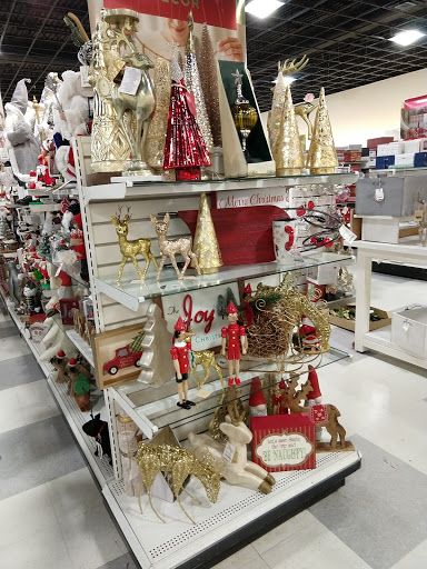 Department Store «T.J. Maxx & HomeGoods», reviews and photos, 80 S Tunnel Rd, Asheville, NC 28805, USA