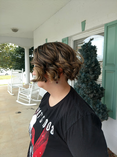 Beauty Salon «Essentials Salon & Day Spa», reviews and photos, 221 Turntable Rd, Sparta, TN 38583, USA