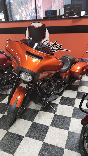 Harley-Davidson Dealer «Queen City Harley-Davidson», reviews and photos, 5960 Dixie Hwy, Fairfield, OH 45014, USA