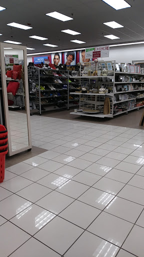 Clothing Store «Burlington Coat Factory», reviews and photos, 400 Lowell Ave #1, Haverhill, MA 01832, USA