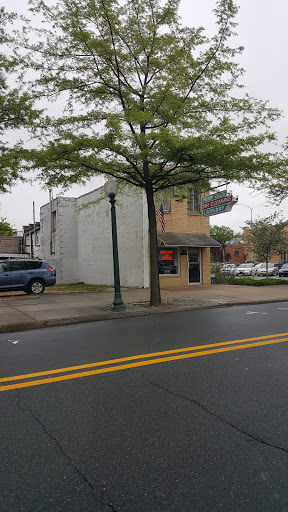 Dry Cleaner «Harry Louie Laundry & Dry Clng», reviews and photos, 129 S Governors Ave, Dover, DE 19904, USA