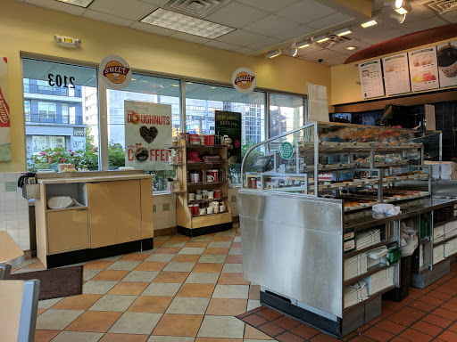Donut Shop «Krispy Kreme», reviews and photos, 2103 Elliston Pl, Nashville, TN 37203, USA