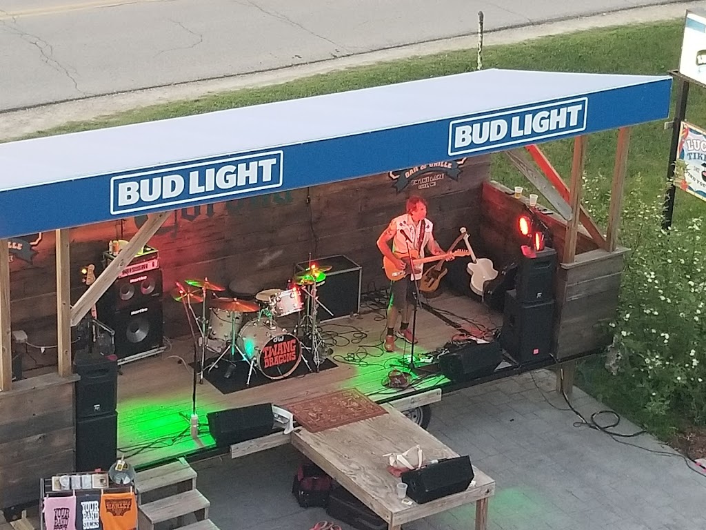 Lucky's On The Lake 53555