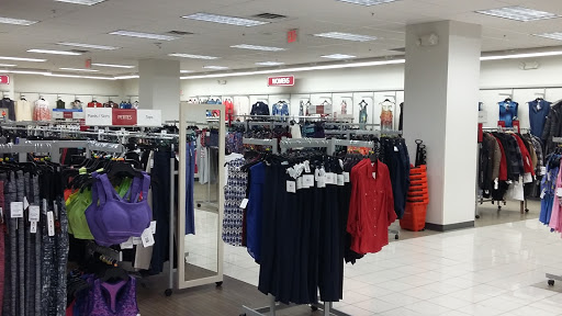 Clothing Store «Burlington Coat Factory», reviews and photos, 100 S 69th St, Upper Darby, PA 19082, USA
