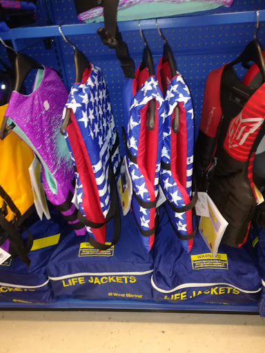 Marine Supply Store «West Marine», reviews and photos, 17641 Biscayne Blvd, Aventura, FL 33160, USA