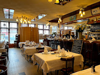 Atmosphère du Restaurant de fruits de mer Comptoir à Huitre à Dieppe - n°1