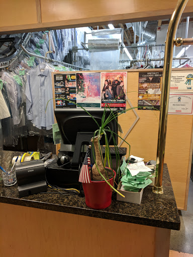Dry Cleaner «Ultra Custom Cleaners», reviews and photos, 24024 Bothell Everett Hwy, Bothell, WA 98021, USA