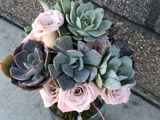 Florist «Foothills Floral Gallery», reviews and photos, 4647 E Chandler Blvd # 10, Phoenix, AZ 85048, USA