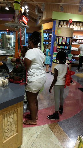 Department Store «Bon-Ton», reviews and photos, 443 E Main St, Westfield, MA 01085, USA