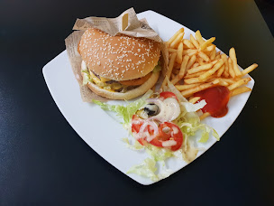 Photo n°61 de GOOD BAKING BURGER POISSY à Poissy ()