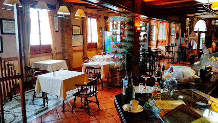 Restaurante La Cueva - Av. Ntra. Sra. de los Dolores, s/n, 18200 Maracena, Granada, Spain