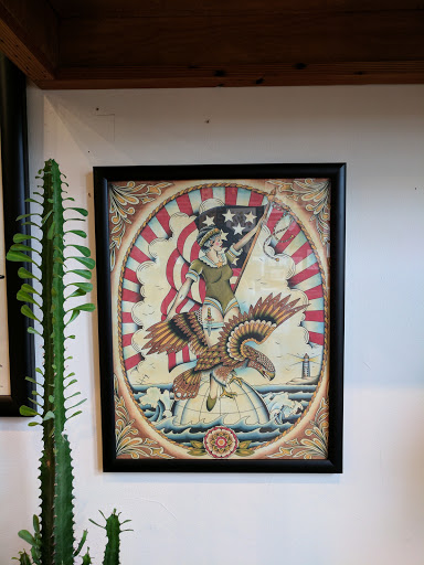 Tattoo Shop «Icon Tattoo Studio», reviews and photos, 813 N Russell St, Portland, OR 97227, USA