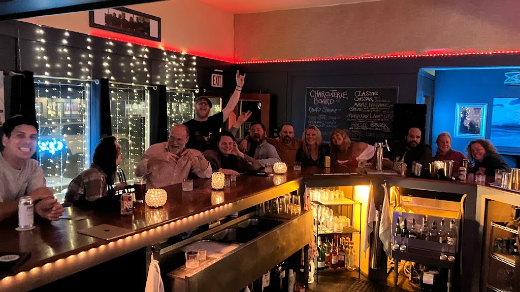 Emily's Bar and Bistro 05673