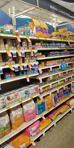 Pet Supply Store «PetSmart», reviews and photos, 1671 E Market St, Harrisonburg, VA 22801, USA